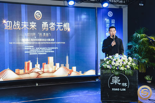 周杰.jpg